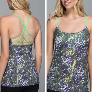 Lululemon 2015 Dancing Warrior TankFloral Sport White Multi / Pistachio Size 8